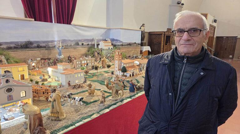 Imagen Antonio Til recrea los enclaves más emblemáticos de Tardienta en el Belén monumental de la iglesia