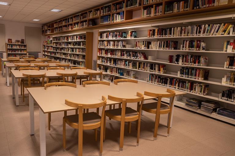 Imagen Tardienta refuerza el funcionamiento de su biblioteca municipal con el apoyo de la DPH